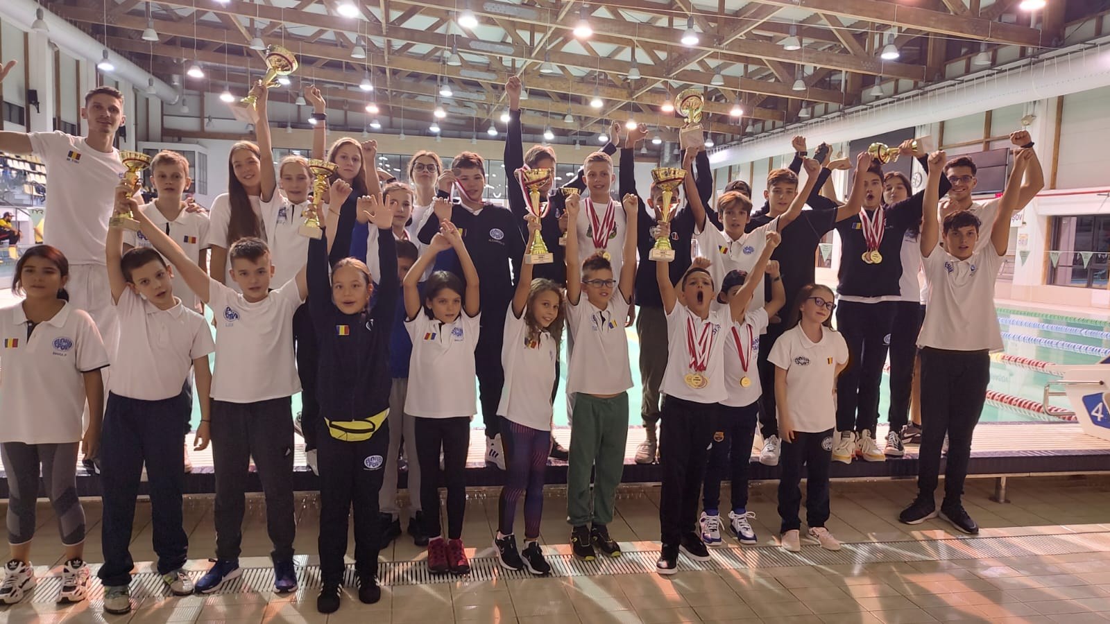 Rezultate excelente la inceput de sezon pentru sportivii Aqua Sport la Cupa Hyperion