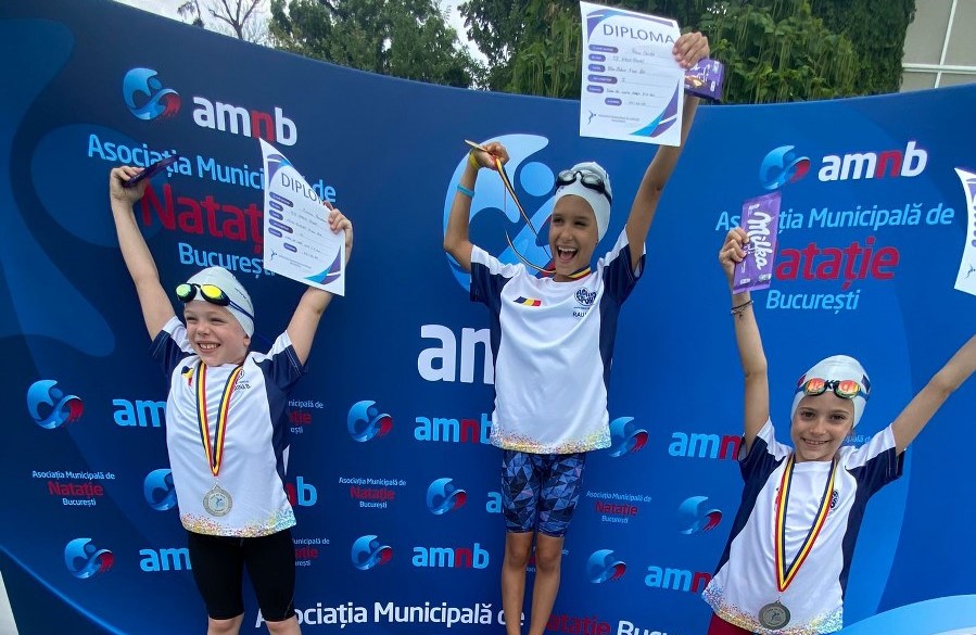 36 de medalii pentru prichindeii Aqua Sport la Cupa de Vara Copii 6-9 ani