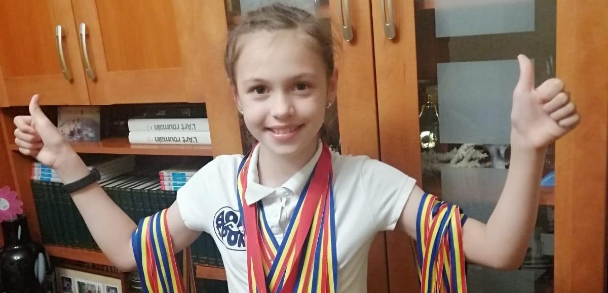 Profil de Campion - Antonia Vasian