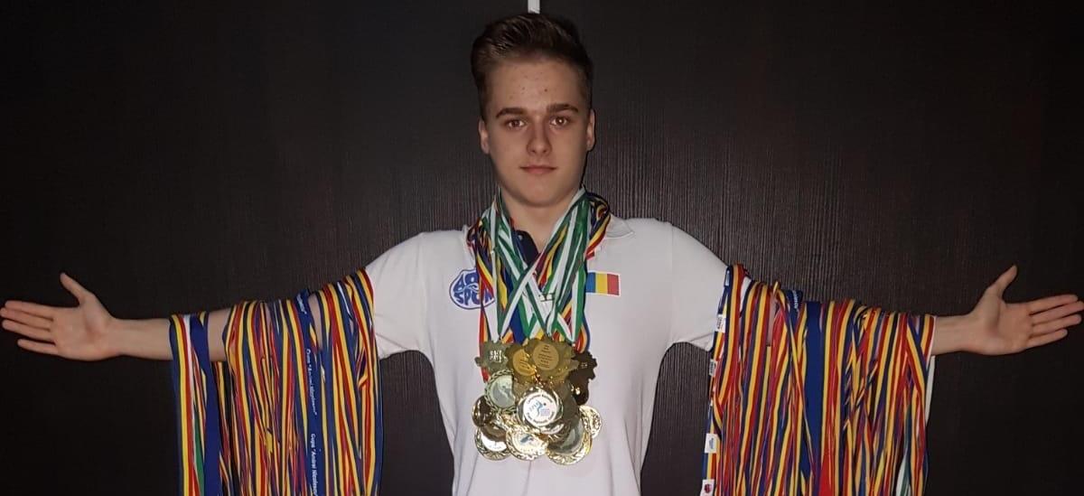 Profil de Campion - Andreas Bucur